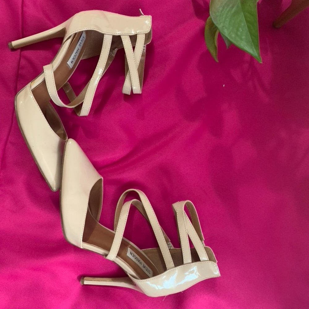 Nude Leather Pumps